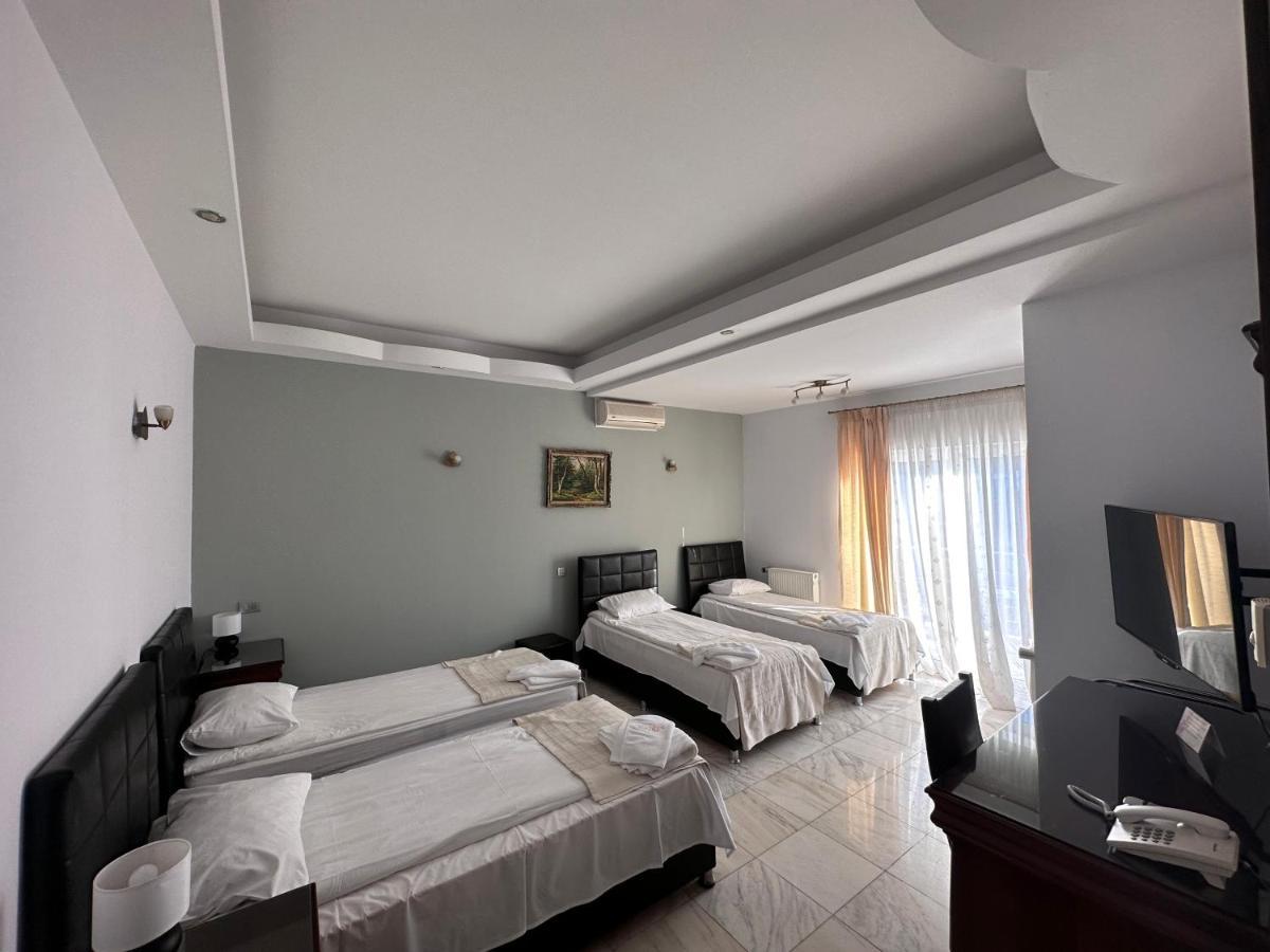 Hotel Bliss Bucarest Exterior foto